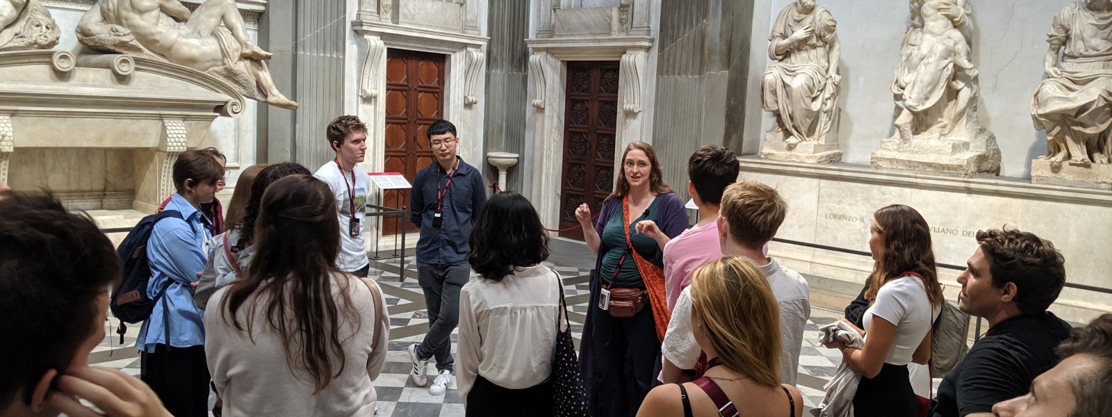 Prof. Palmer lectures to students in the Basilica di San Lorenzo.