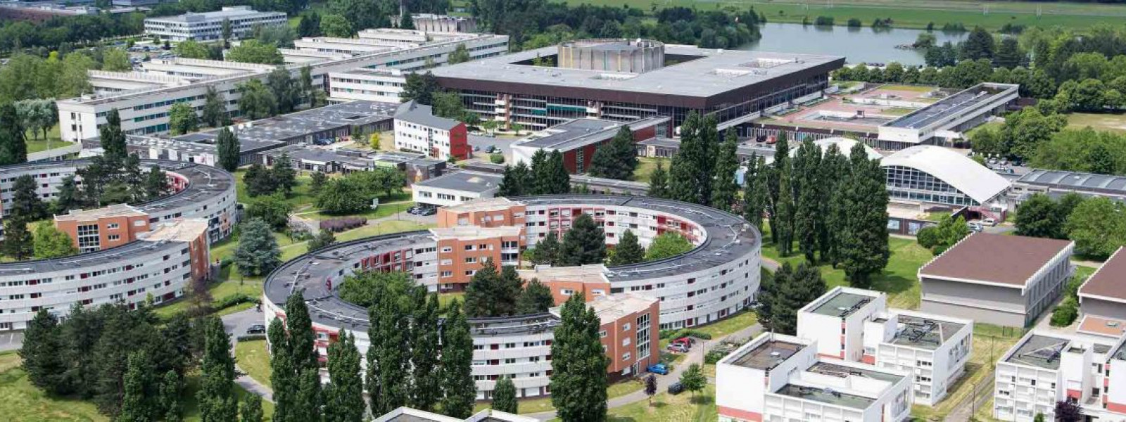 view of École Polytechnique campus from above